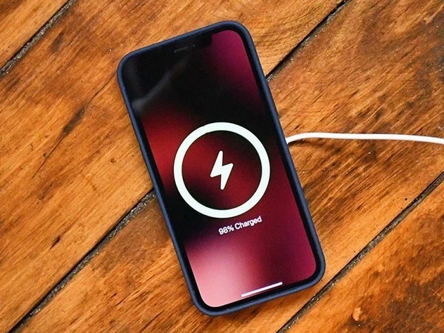 老河口苹果手机维修分享iPhone 12可以随便充电吗 